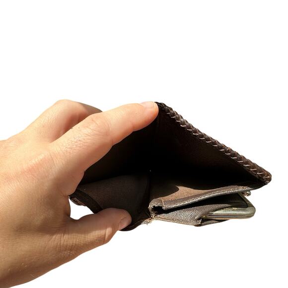 Vintage 1950's Tooled Wallet W/Coin Clasp Pearl - Picture 4 of 5